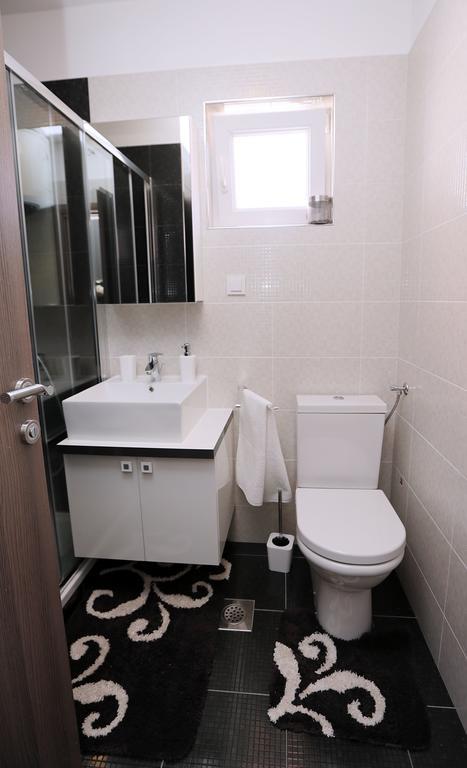 Catherine'S Garden Apartment Sibenik Room photo