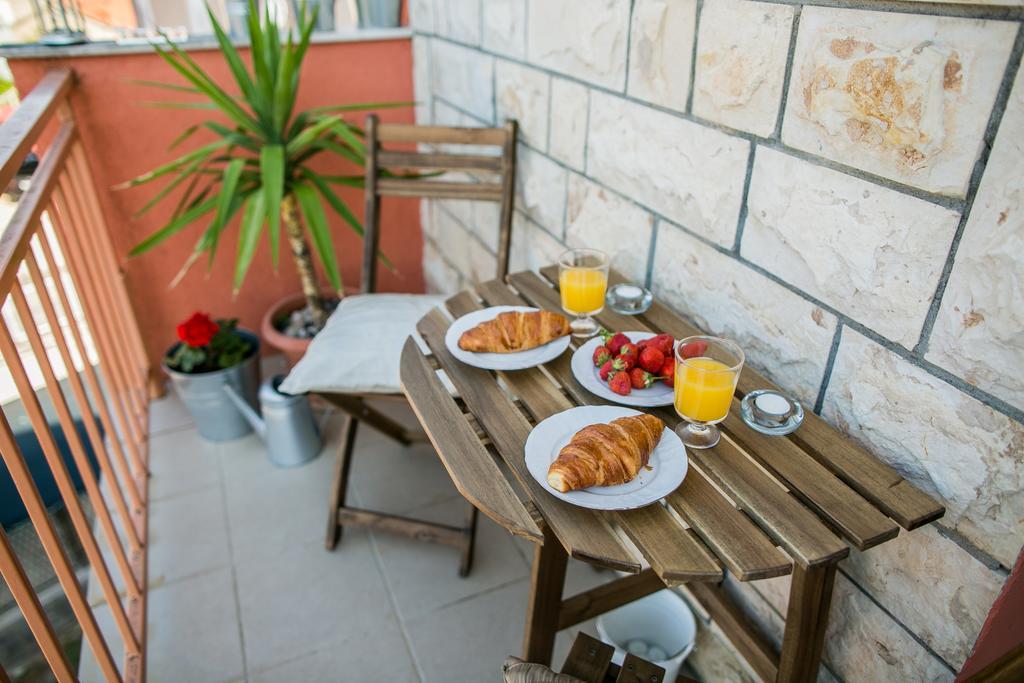 Catherine'S Garden Apartment Sibenik Room photo