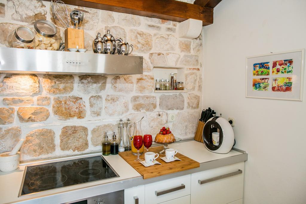Catherine'S Garden Apartment Sibenik Room photo